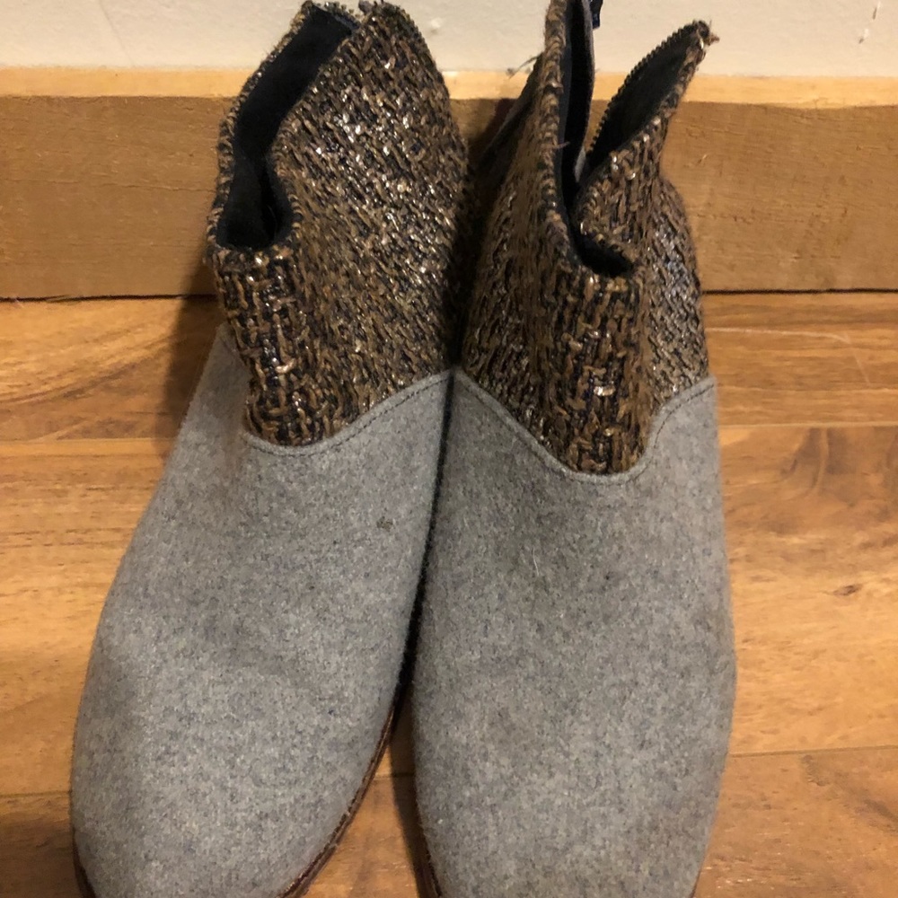Cute booties, TOMS